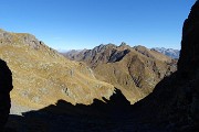 32 Dalla Bocchetta di Val Pianella (2210 m) sguardo indietro